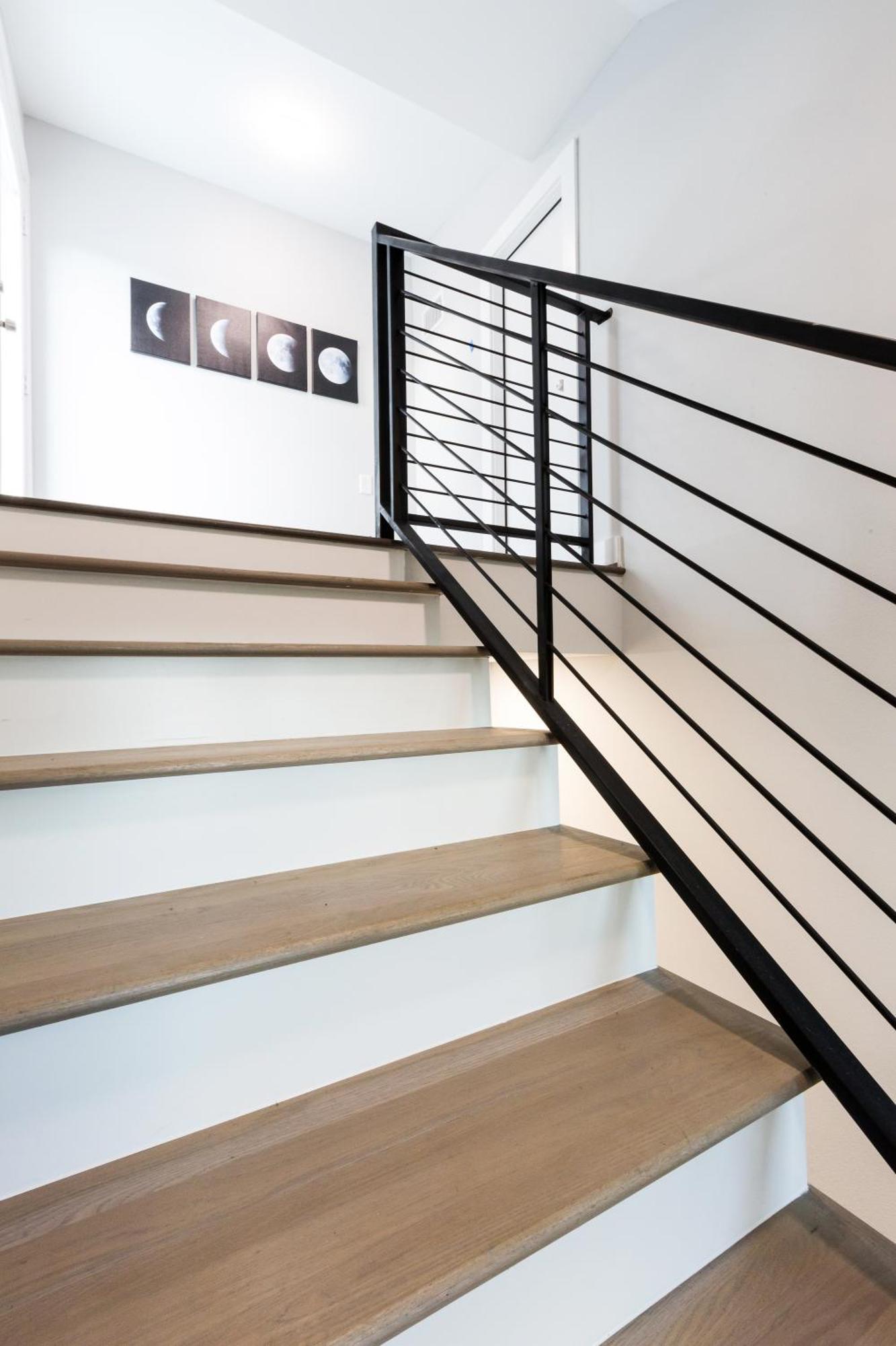 Montrose Guesthouse Suites By Dunyha Houston Bagian luar foto