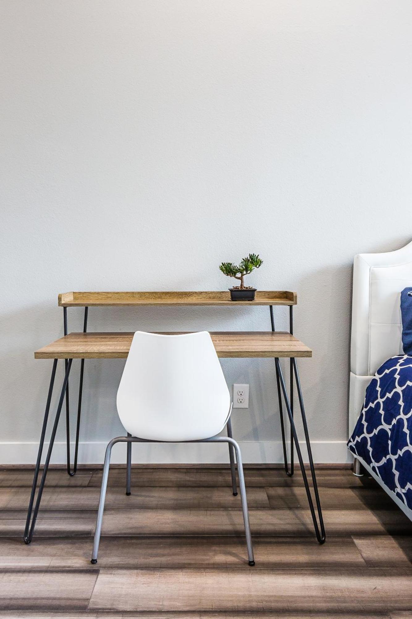Montrose Guesthouse Suites By Dunyha Houston Bagian luar foto